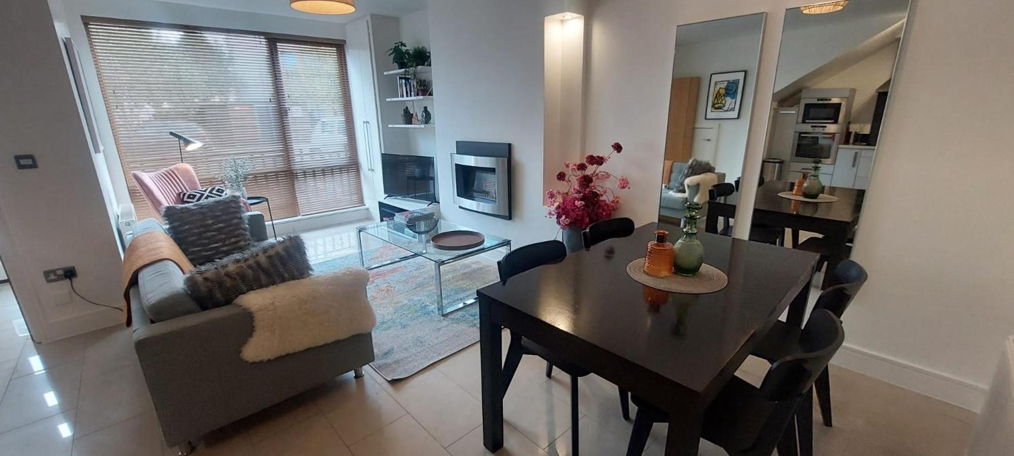 Elegantly Refurbed 2Bd In Shankill - 3Km From Bray 더블린 외부 사진
